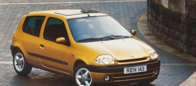 Renault Clio 30 years (2021) - picture 4 of 19