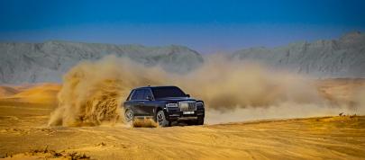 Rolls-Royce Cullinan (2021) - picture 20 of 33
