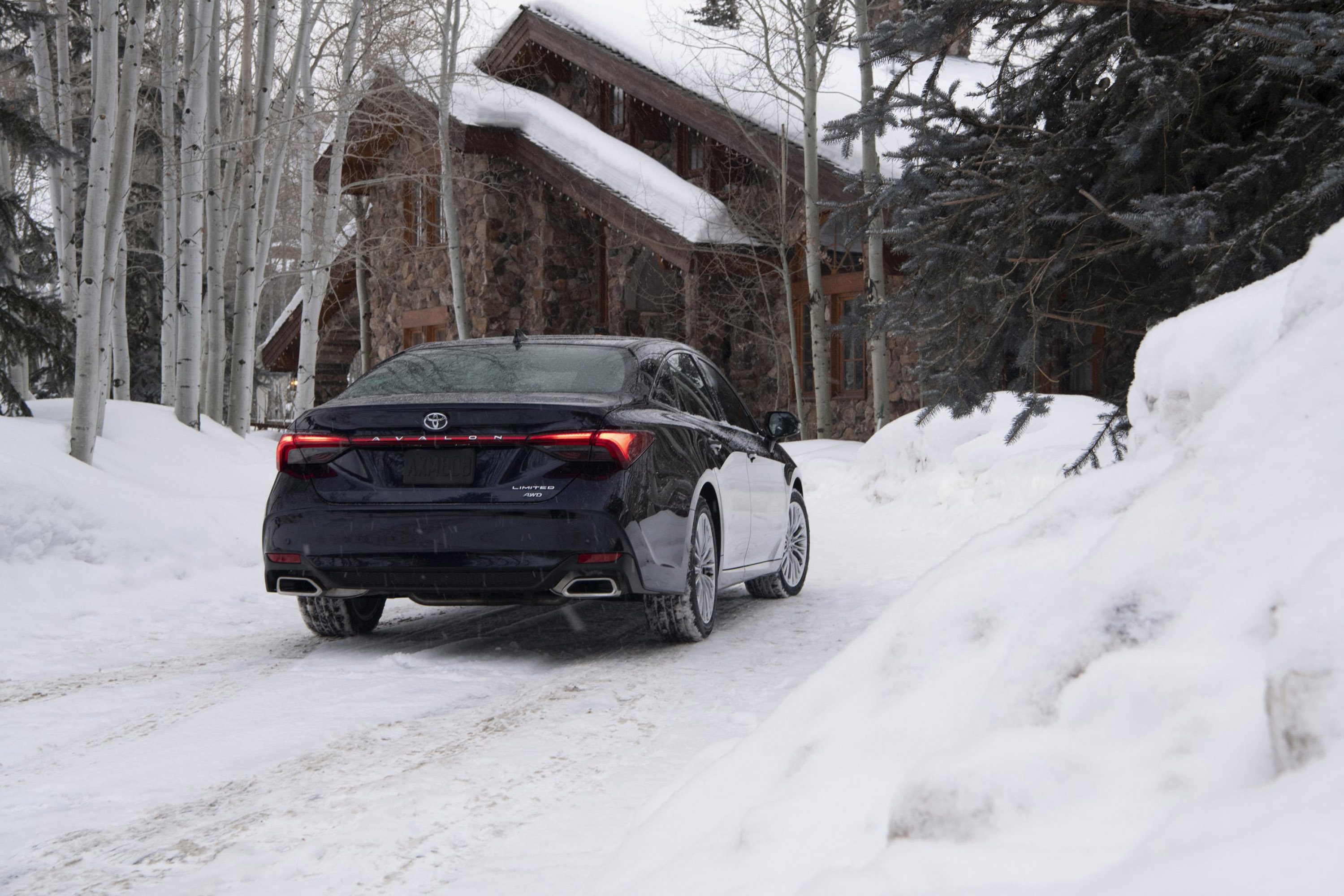 Toyota Avalon AWD