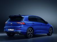 Volkswgen Golf R (2021) - picture 2 of 6