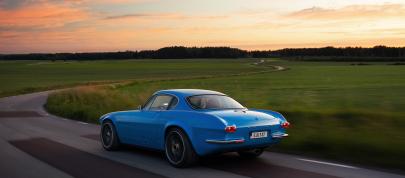 Volvo P1800 Cyan (2021) - picture 7 of 19