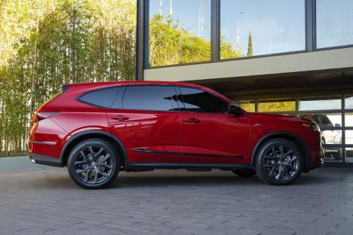 Acura MDX (2022) - picture 8 of 40