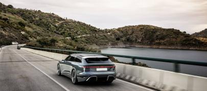 Audi A6 Avant e-tron Concept (2022) - picture 4 of 58
