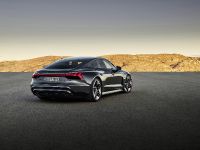Audi e-tron GT (2022) - picture 6 of 10