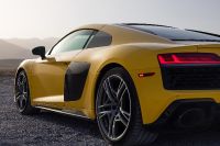 Audi R8 Coupe (2022) - picture 19 of 41