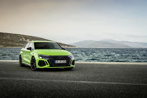Audi RS 3 sedan (2022) - picture 1 of 5
