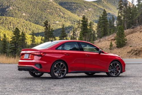 Audi S3 Tango Red (2022) - picture 8 of 24