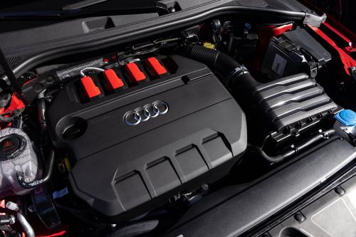 Audi S3 Tango Red (2022) - picture 17 of 24