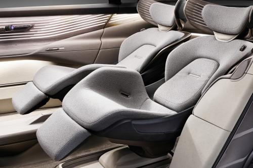 Audi Urbansphere Concept (2022) - picture 48 of 67