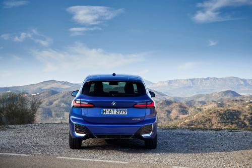 BMW 2-Series Active Tourer (2022) - picture 17 of 73