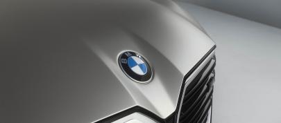 BMW Concept XM (2022) - picture 7 of 44