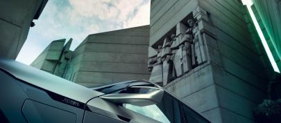 BMW Concept XM (2022) - picture 28 of 44