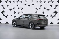 BMW iX Flow E Ink (2022) - picture 18 of 47