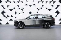 BMW iX Flow E Ink (2022) - picture 37 of 47