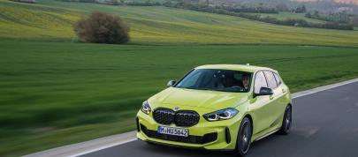 BMW M135i xDrive (2022) - picture 12 of 88