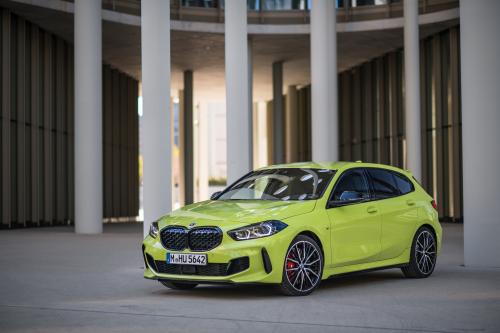 BMW M135i xDrive (2022) - picture 49 of 88