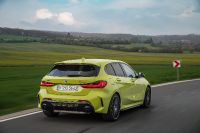 BMW M135i xDrive (2022) - picture 19 of 88