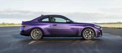 BMW M240i xDrive Coupe (2022) - picture 12 of 36