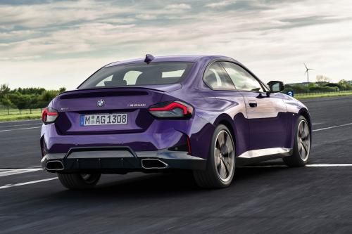 BMW M240i xDrive Coupe (2022) - picture 16 of 36