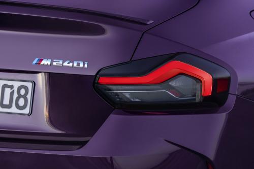 BMW M240i xDrive Coupe (2022) - picture 25 of 36