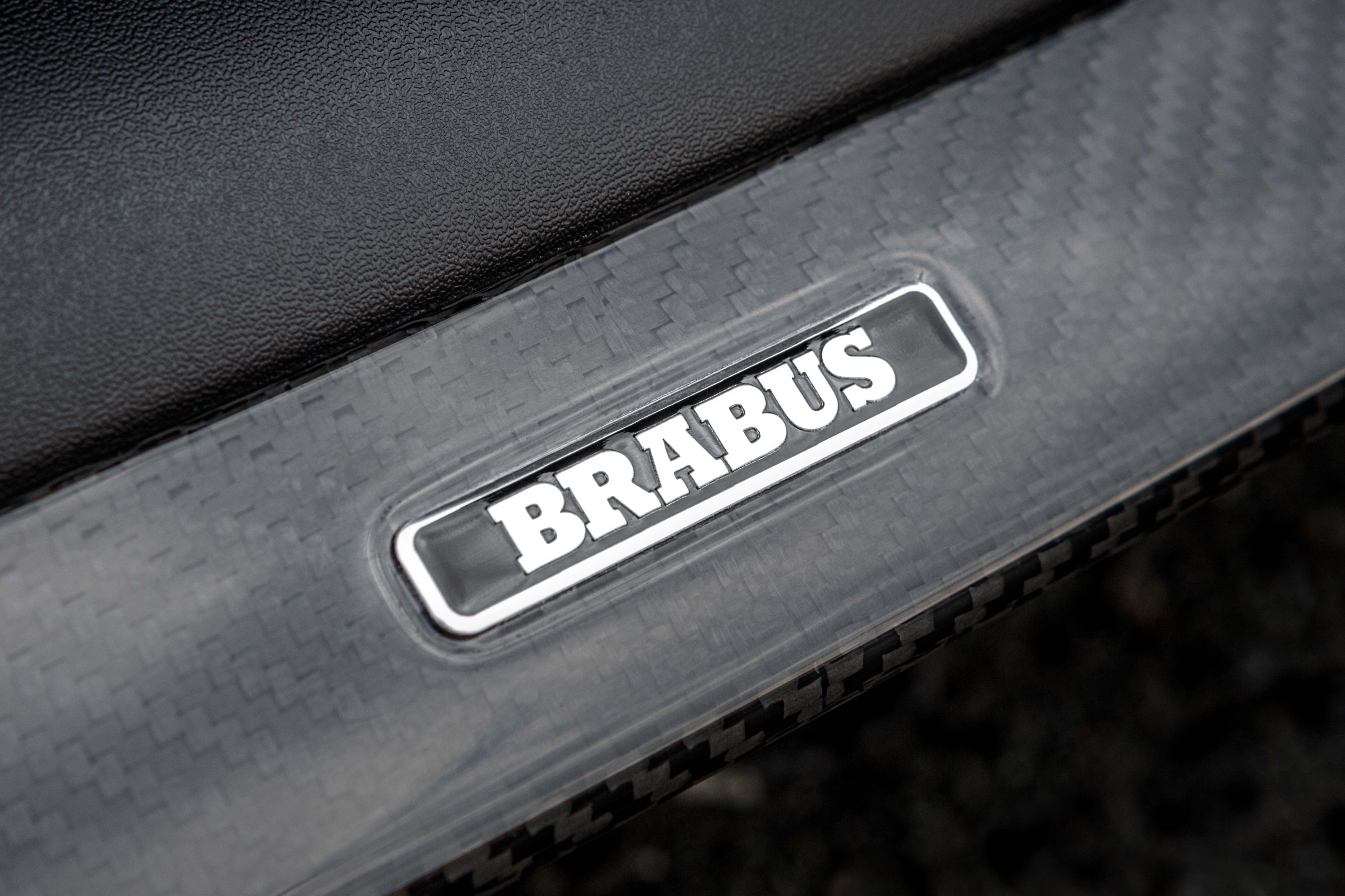 BRABUS Porsche Taycan Turbo S