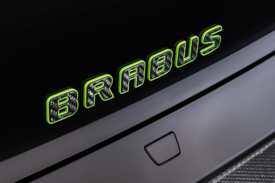 BRABUS Porsche Taycan Turbo S