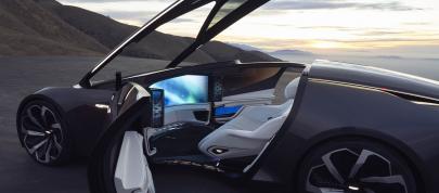 Cadillac InnerSpace Concept (2022) - picture 4 of 24