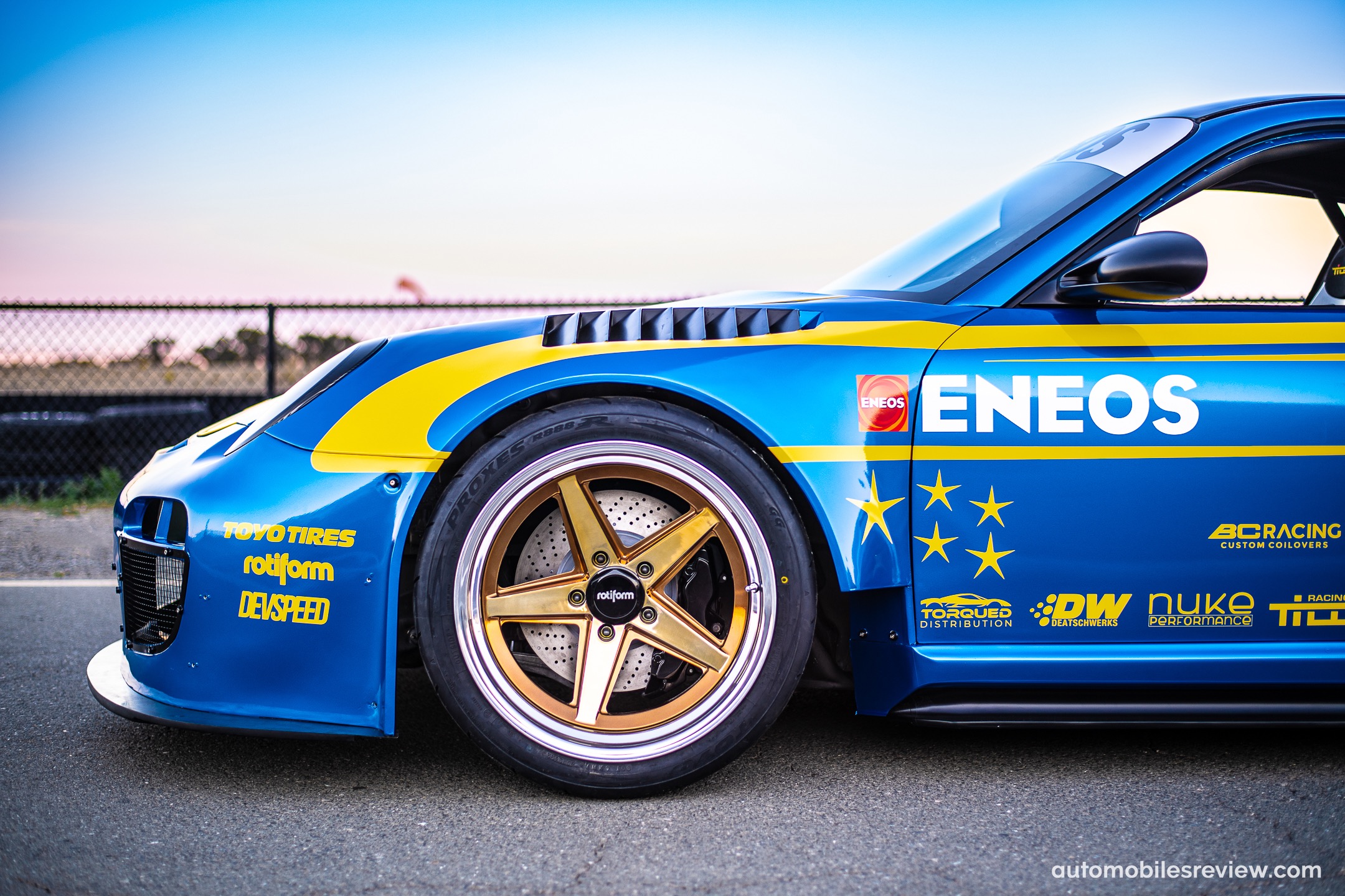 ENEOS Porsche 911 GT3 STI