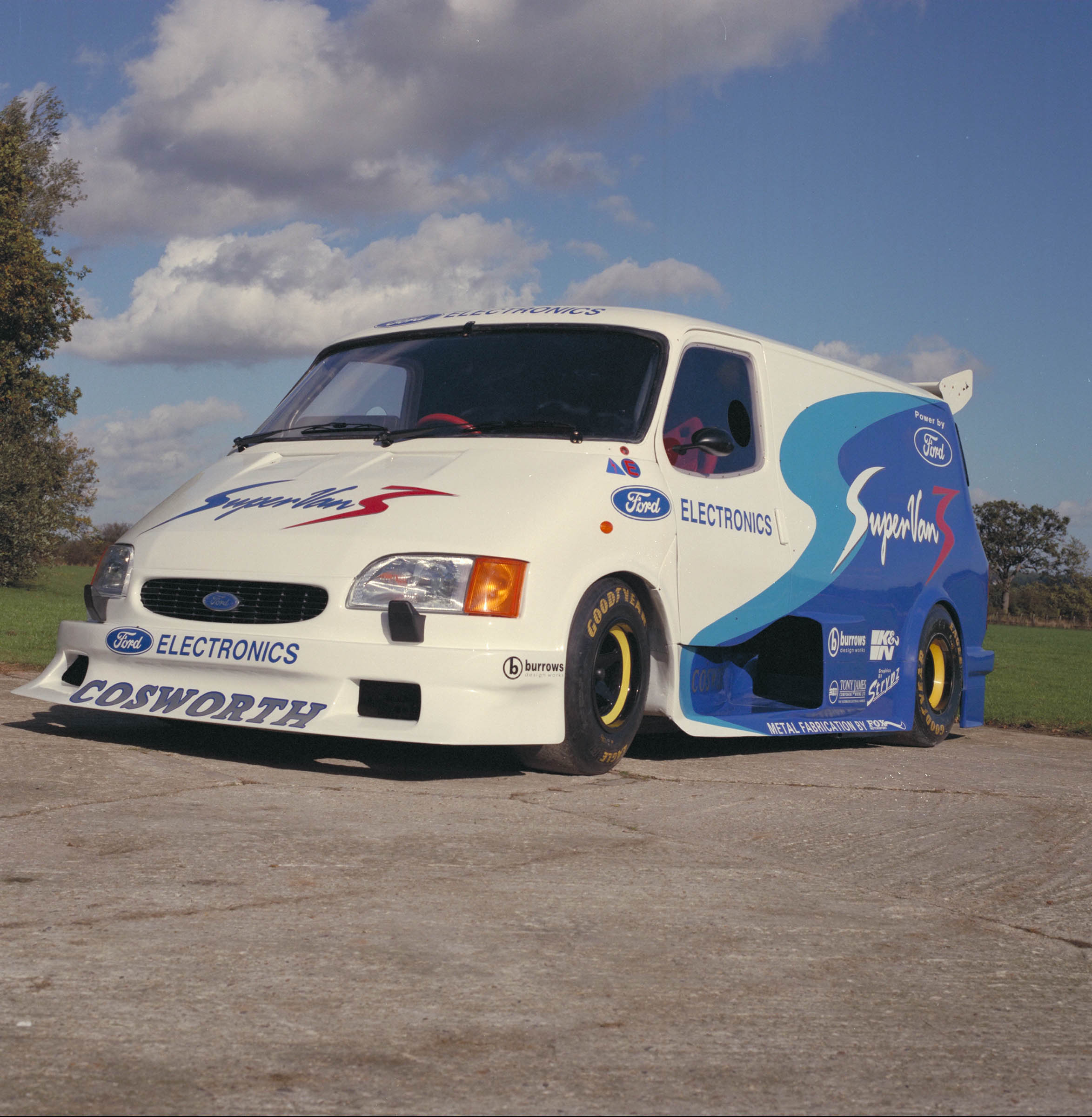 Ford e-Transit SuperVan