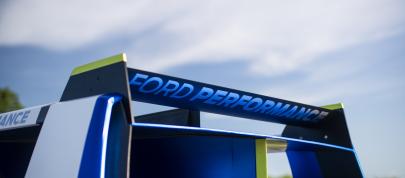 Ford e-Transit SuperVan (2022) - picture 39 of 48