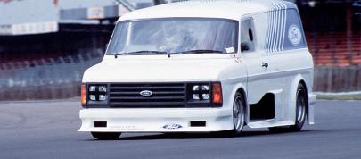 Ford e-Transit SuperVan (2022) - picture 44 of 48