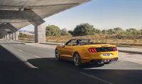 Ford Mustang California Special (2022) - picture 7 of 17
