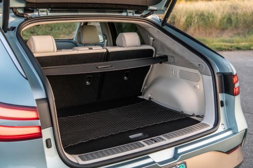 Genesis GV60 (2022) - picture 16 of 38