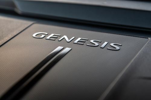 Genesis GV60 (2022) - picture 32 of 38