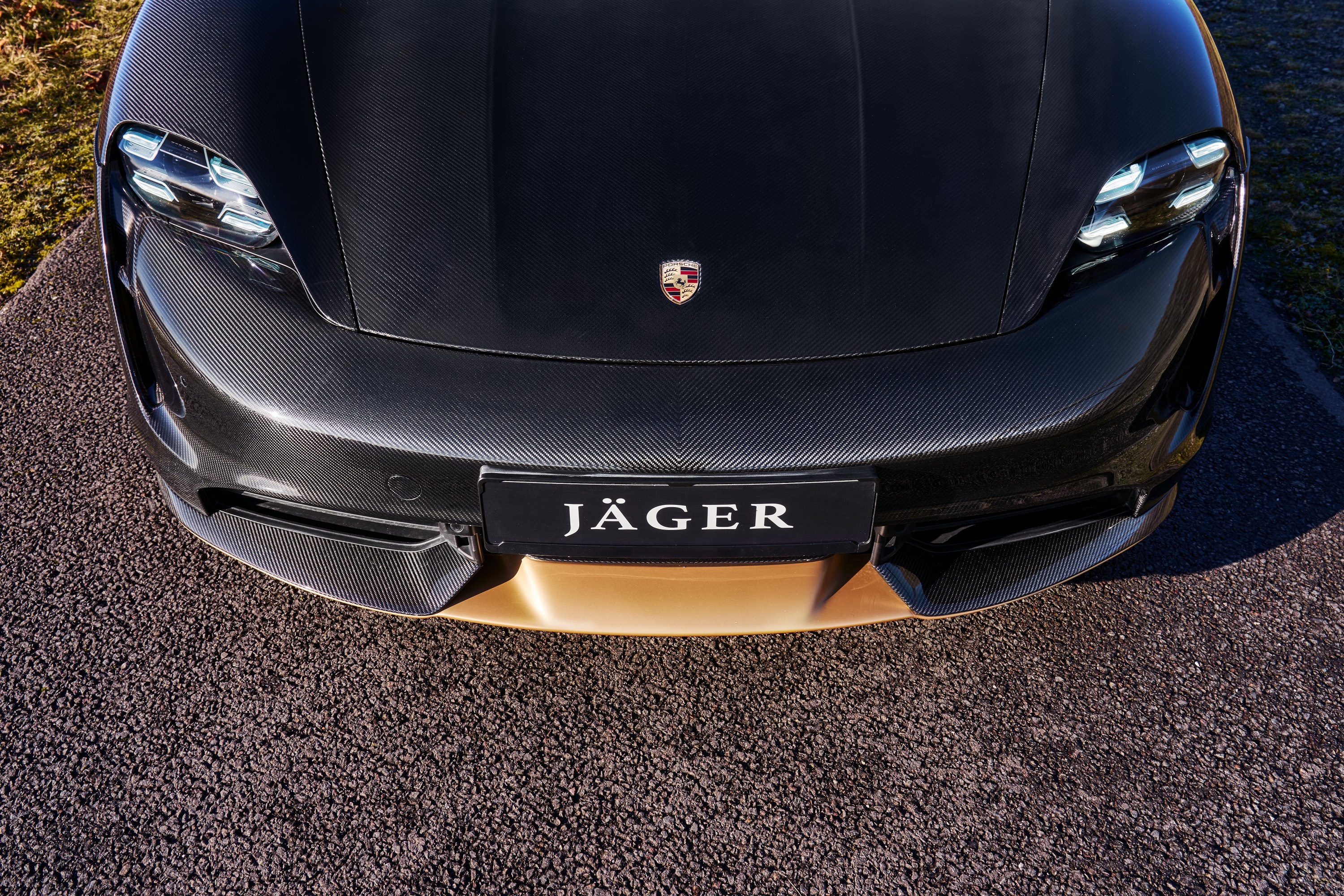 JAGER Porsche Taycan