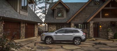 Jeep Cherokee Trailhawk (2022) - picture 28 of 47