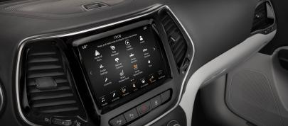 Jeep Cherokee Trailhawk (2022) - picture 44 of 47