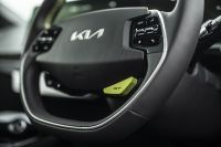 Kia EV6 GT (2022) - picture 11 of 12