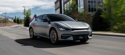 Kia EV6 (2022) - picture 7 of 58