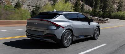 Kia EV6 (2022) - picture 15 of 58