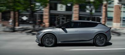 Kia EV6 (2022) - picture 23 of 58