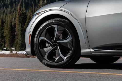 Kia EV6 (2022) - picture 33 of 58