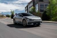 Kia EV6 (2022) - picture 7 of 58