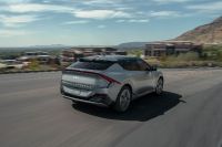 Kia EV6 (2022) - picture 21 of 58