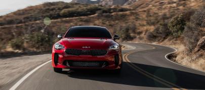 Kia Stinger (2022) - picture 7 of 41