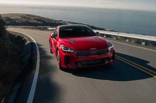 Kia Stinger (2022) - picture 8 of 41