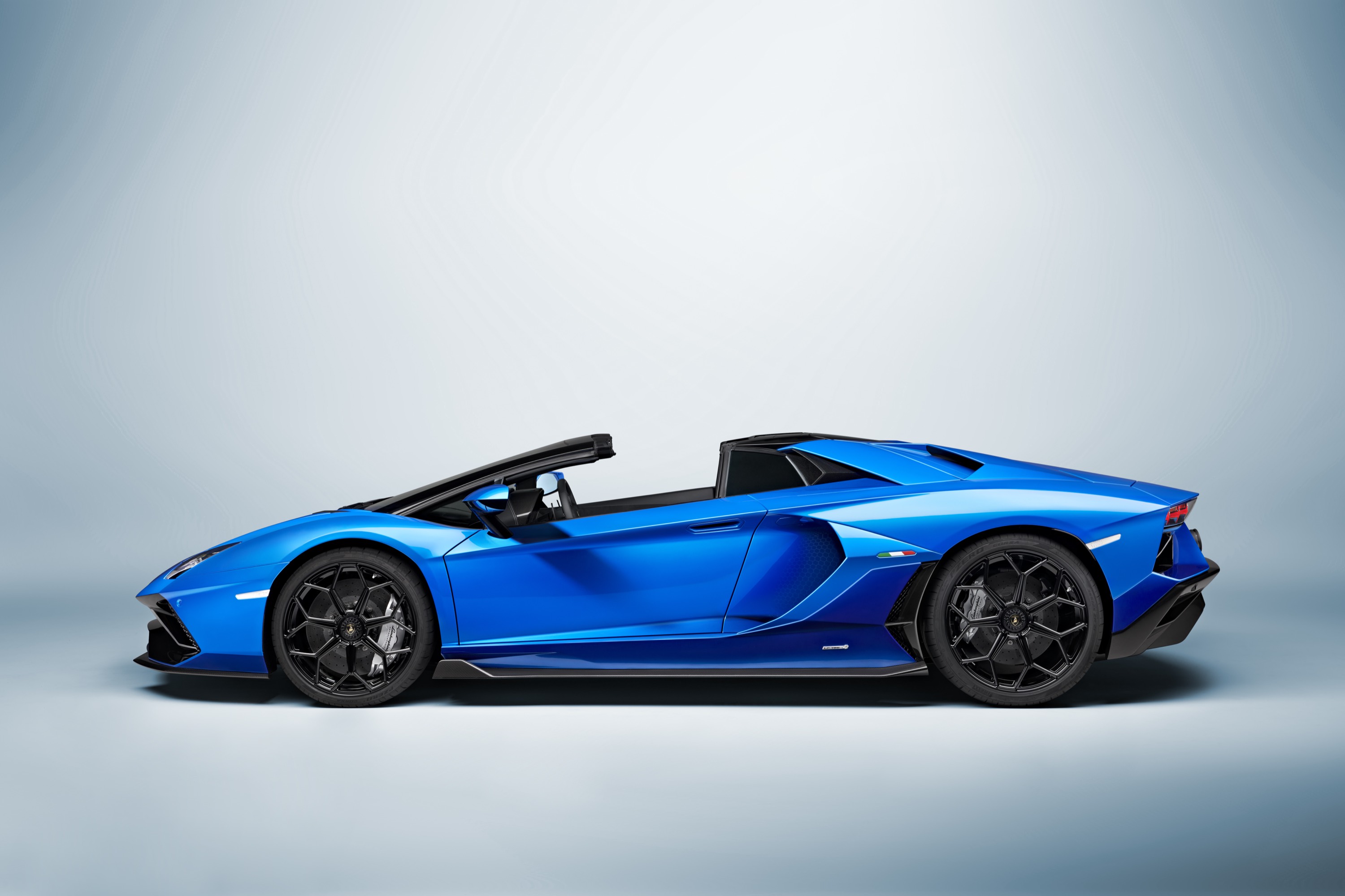 Lamborghini Aventador LP780-4 Ultimae Roadster