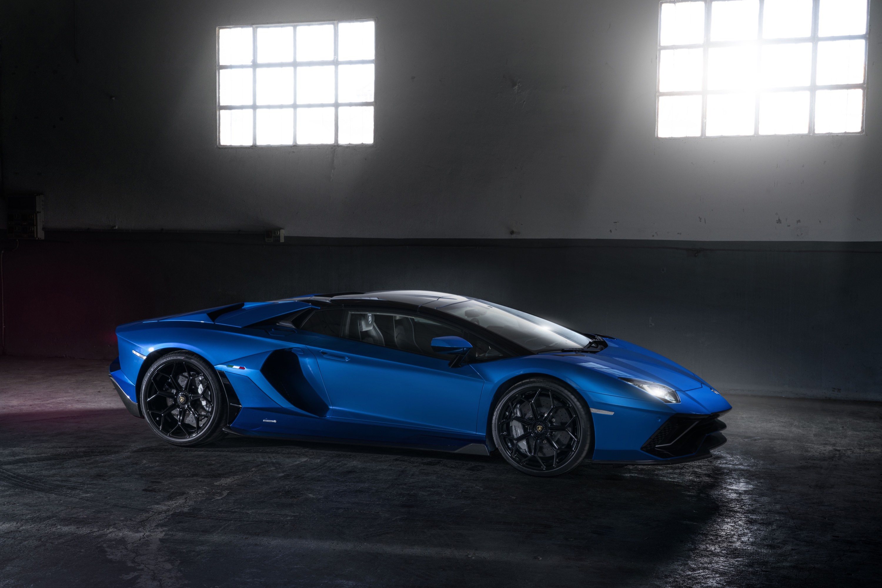 Lamborghini Aventador LP780-4 Ultimae Roadster