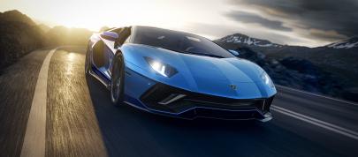 Lamborghini Aventador LP780-4 Ultimae Roadster (2022) - picture 15 of 32