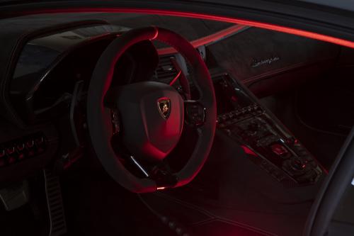 Lamborghini Aventador LP780-4 Ultimae (2022) - picture 32 of 35